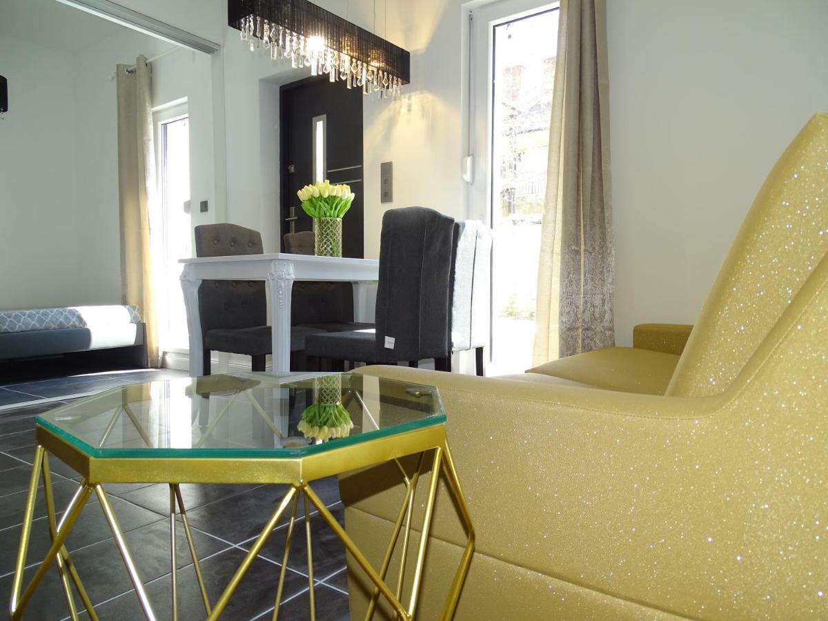 Dorothy 3 Apartment Siofok Bagian luar foto