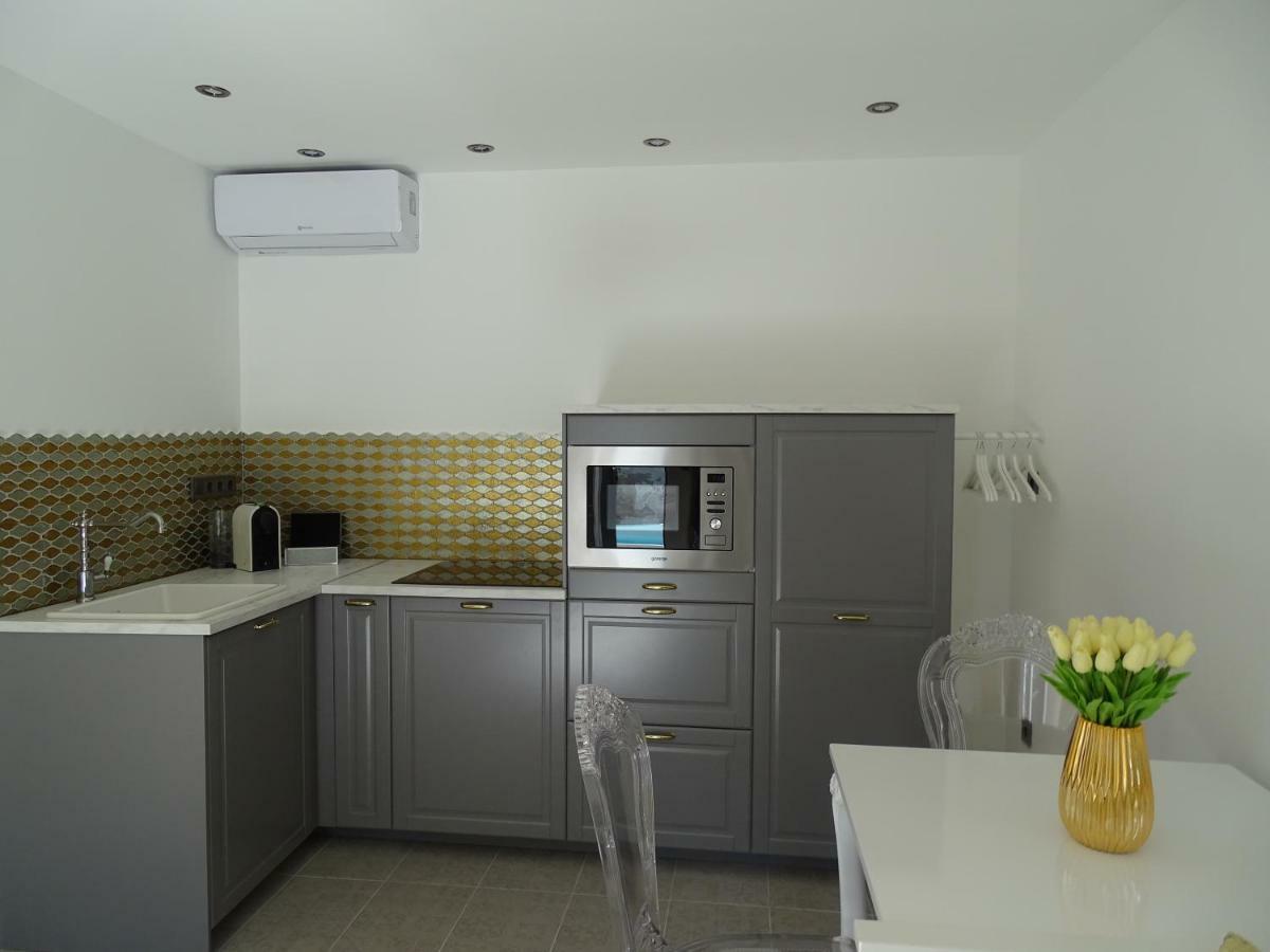 Dorothy 3 Apartment Siofok Bagian luar foto